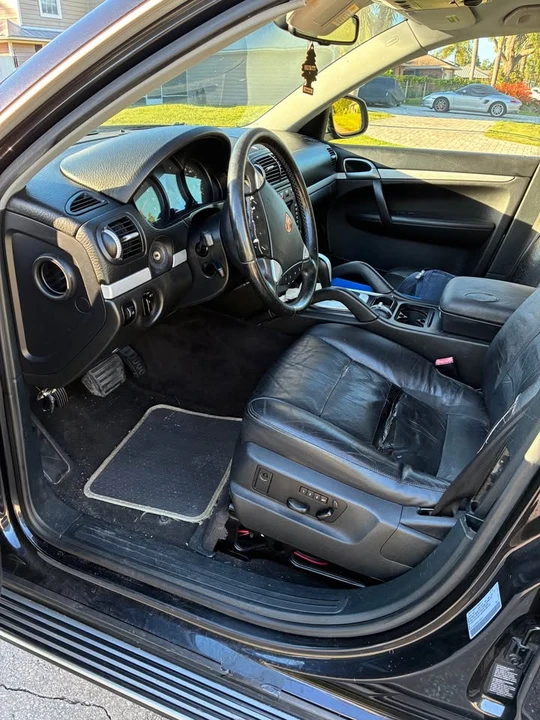2005 Porsche 955/957 Cayenne - Image 2 of 6