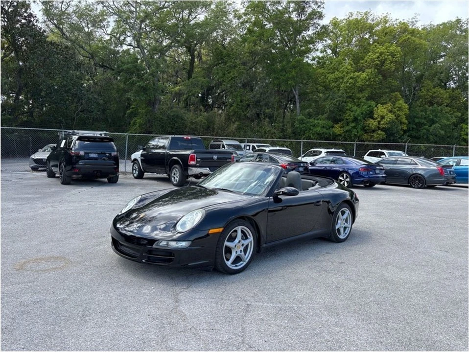 2005 Porsche 911 - Image 14 of 20