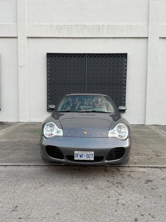 2005 Porsche 911 - Image 14 of 19