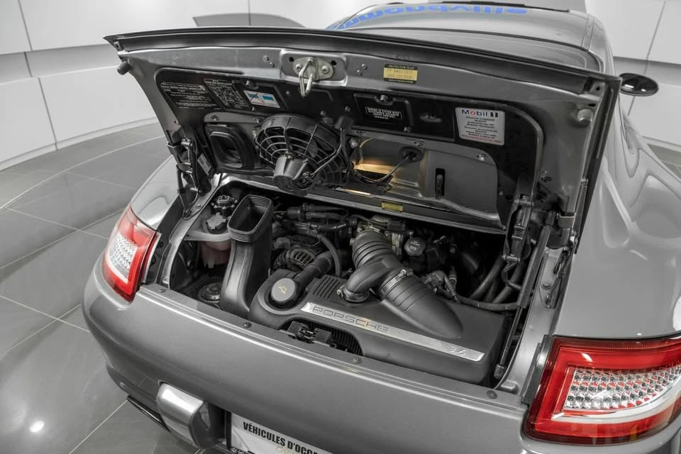 2005 Porsche 911 - Image 12 of 20