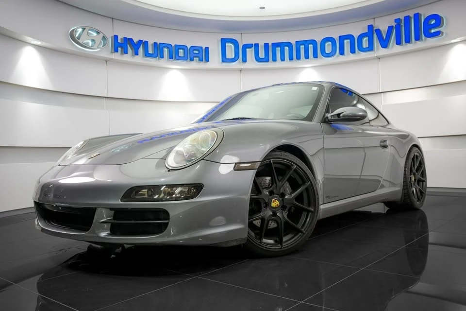 2005 Porsche 911 - Image 10 of 20