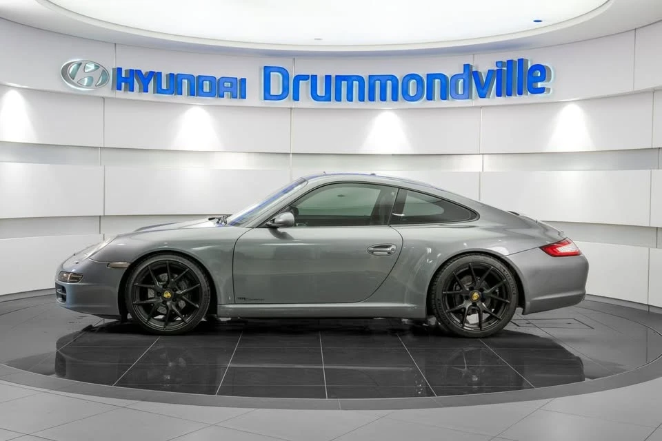 2005 Porsche 911 - Image 8 of 20