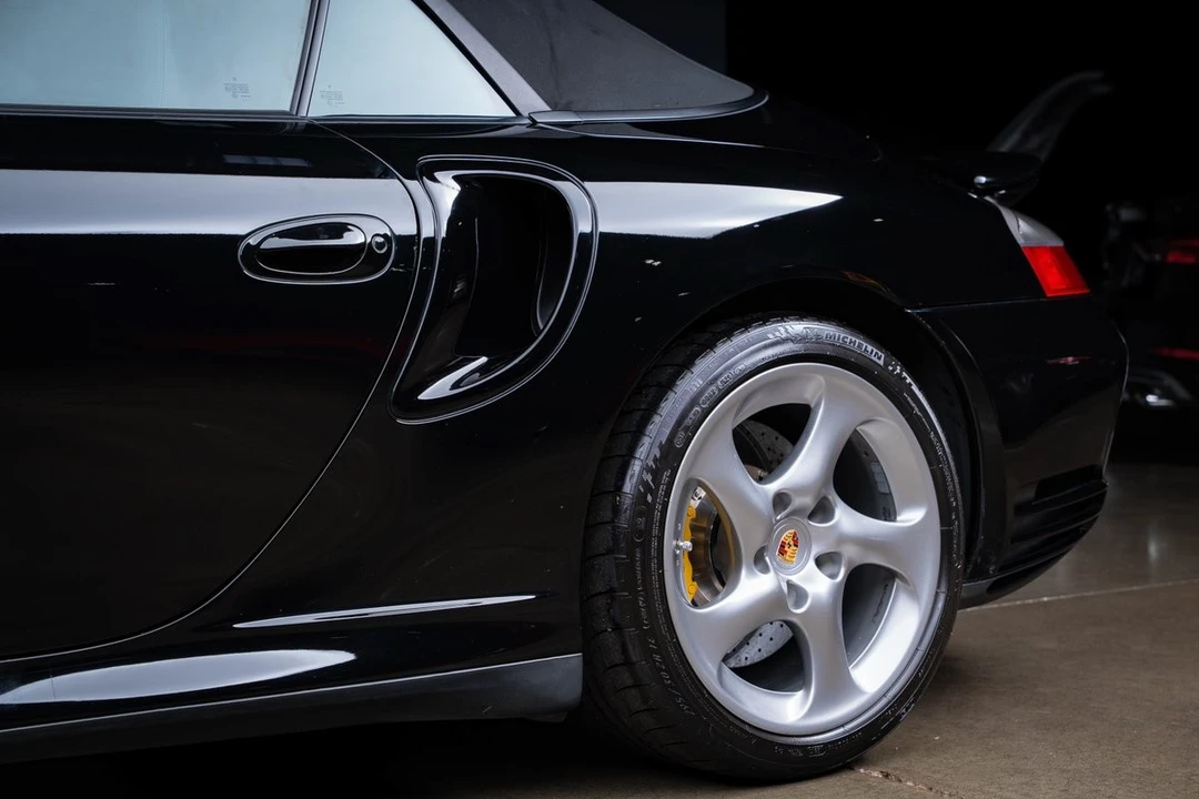 2005 Porsche 996 Turbo - Image 29 of 31