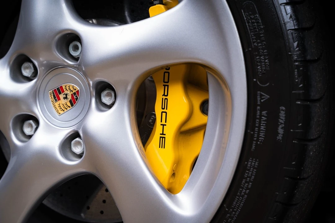 2005 Porsche 996 Turbo - Image 28 of 31