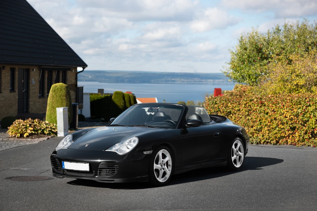 2005 Porsche 996 Carrera 4S - Image 3 of 31