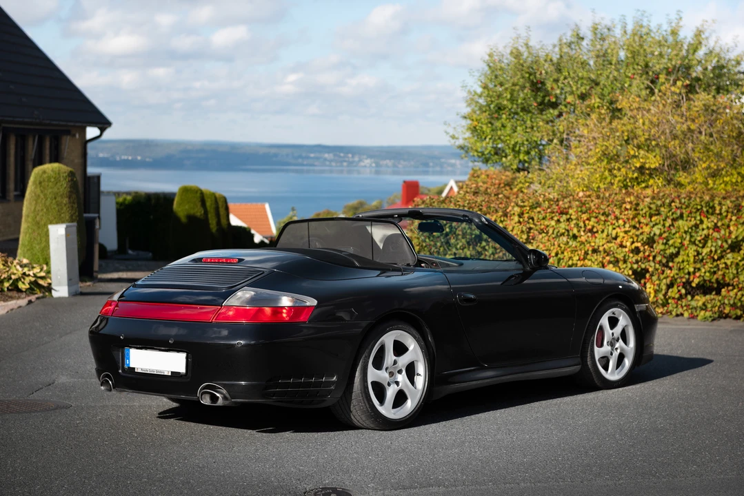 2005 Porsche 996 Carrera 4S - Image 6 of 31