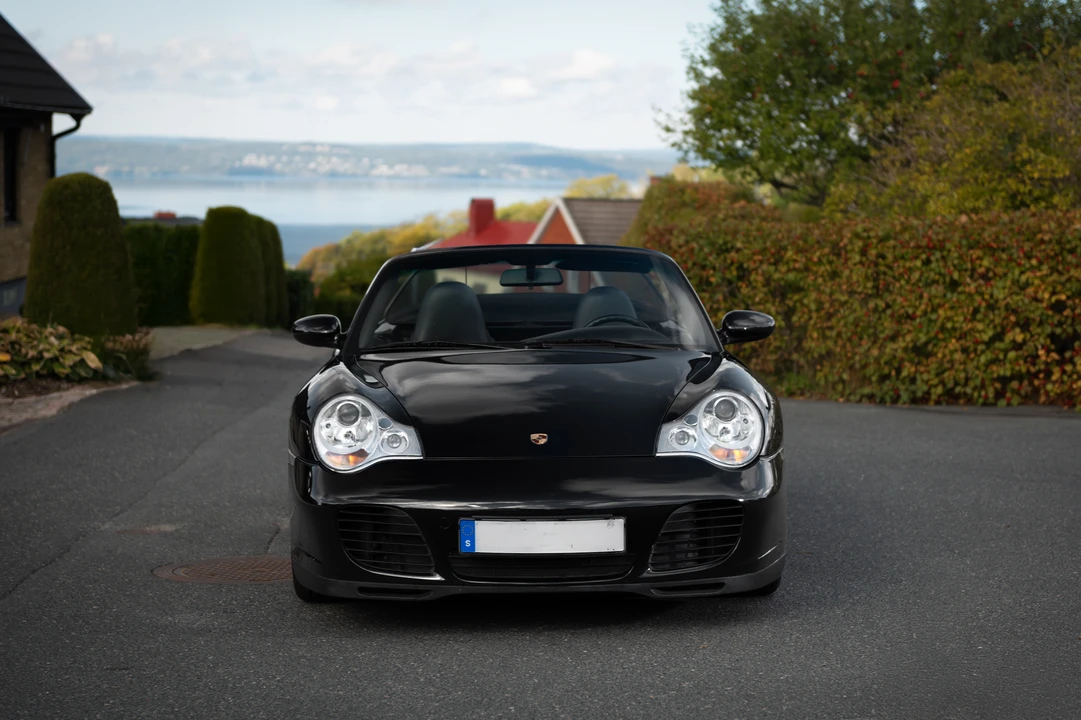 2005 Porsche 996 Carrera 4S - Image 2 of 31
