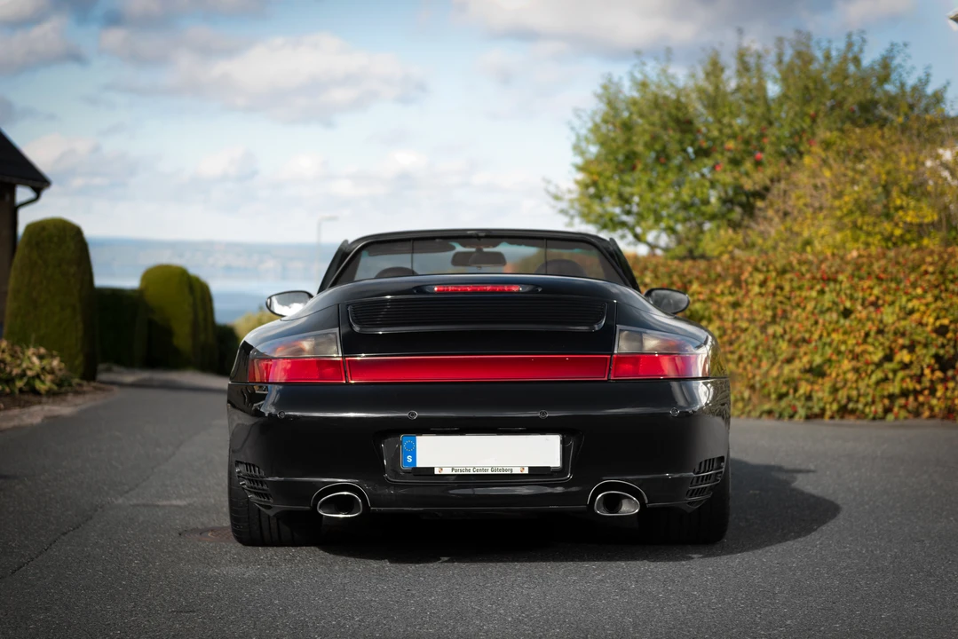 2005 Porsche 996 Carrera 4S - Image 5 of 31