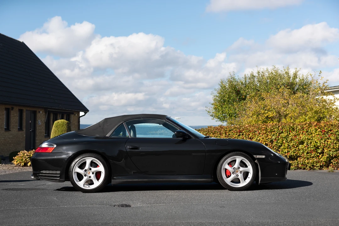 2005 Porsche 996 Carrera 4S - Image 7 of 31