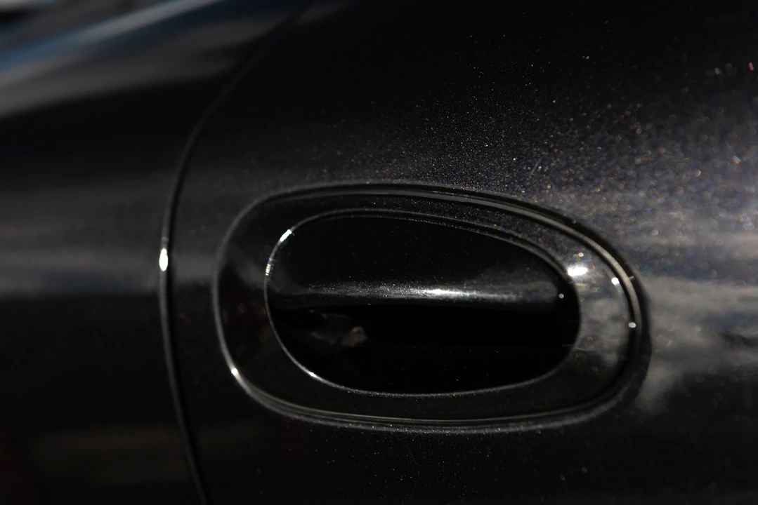 2005 Porsche 996 Carrera 4S - Image 13 of 31