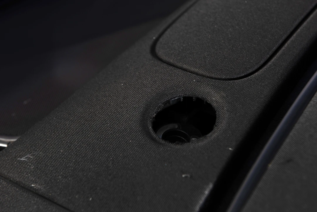 2005 Porsche 996 Carrera 4S - Image 18 of 31