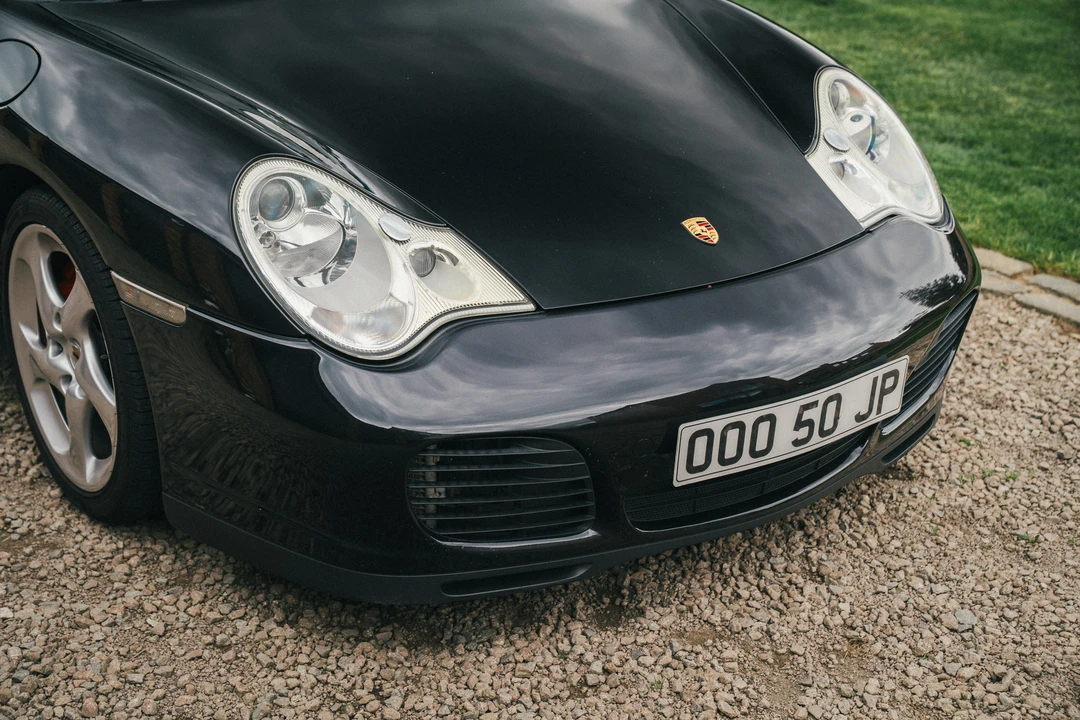 2005 Porsche 996 Carrera 4S - Image 22 of 31