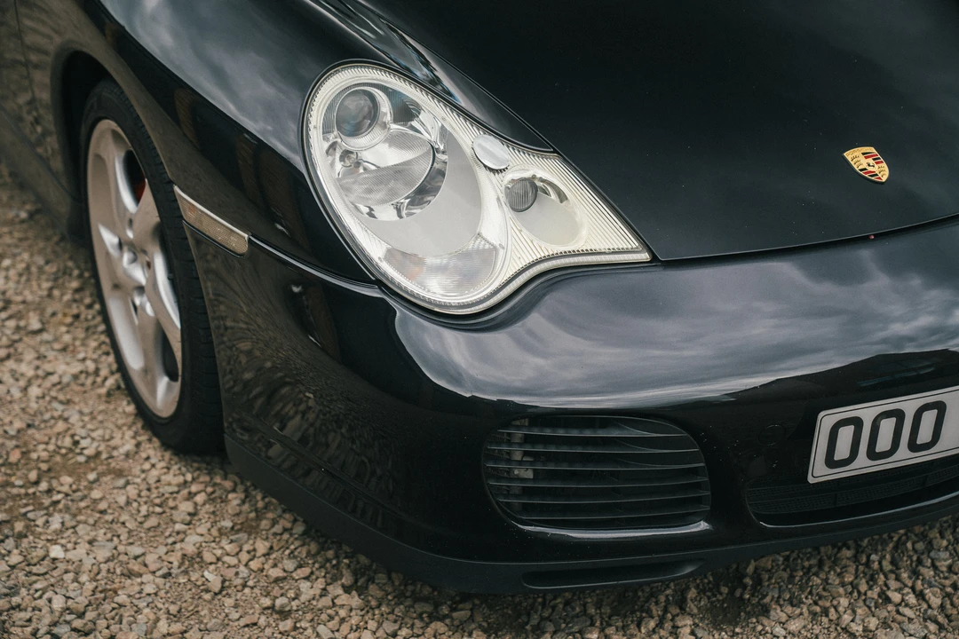 2005 Porsche 996 Carrera 4S - Image 23 of 31
