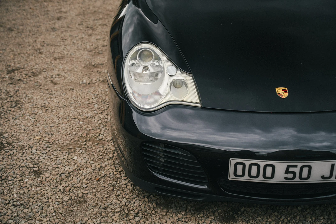 2005 Porsche 996 Carrera 4S - Image 26 of 31