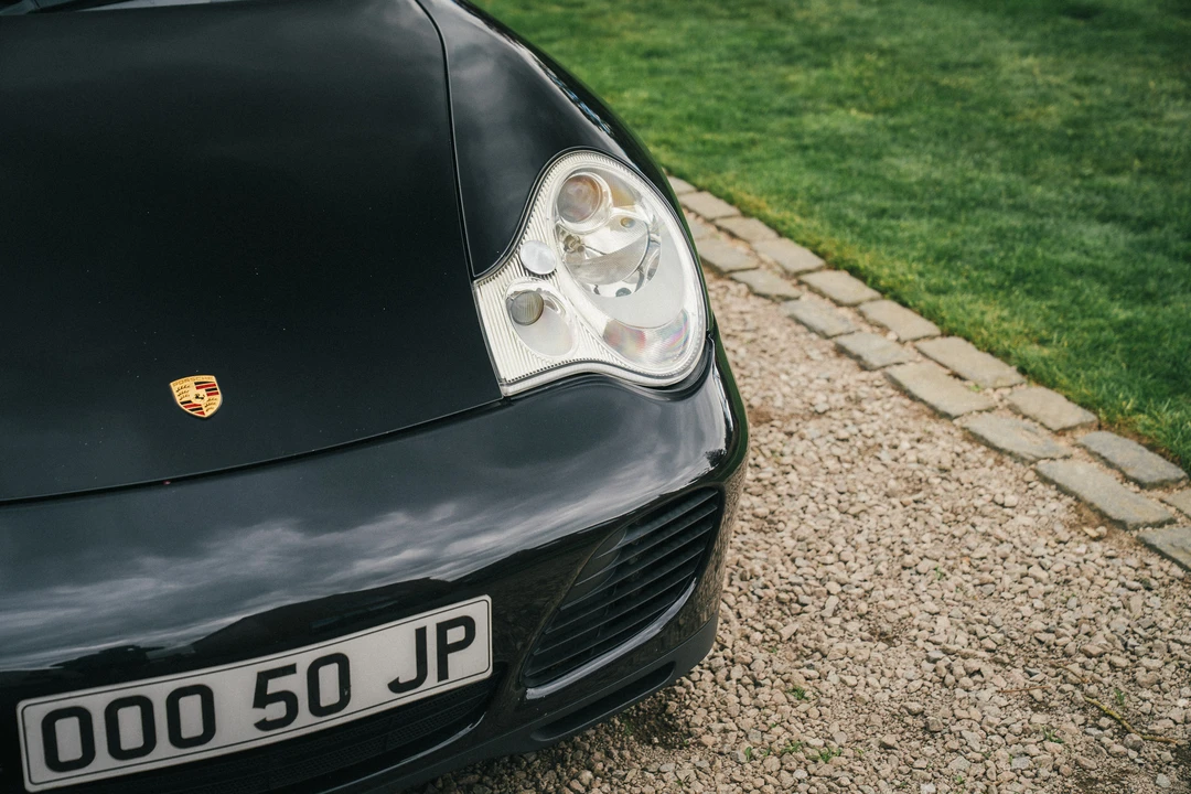 2005 Porsche 996 Carrera 4S - Image 27 of 31