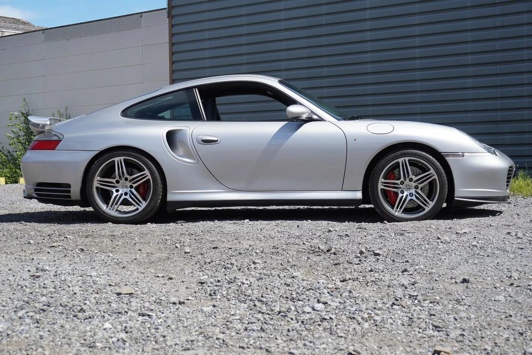2005 Porsche 996 Turbo - Image 10 of 31