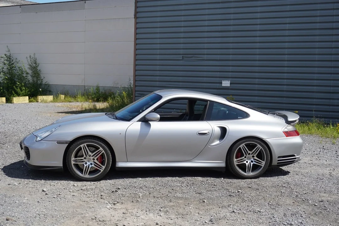 2005 Porsche 996 Turbo - Image 6 of 31