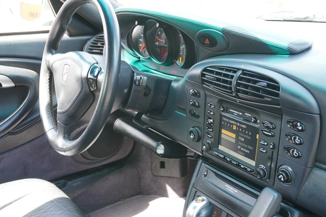 2005 Porsche 996 Turbo - Image 25 of 31