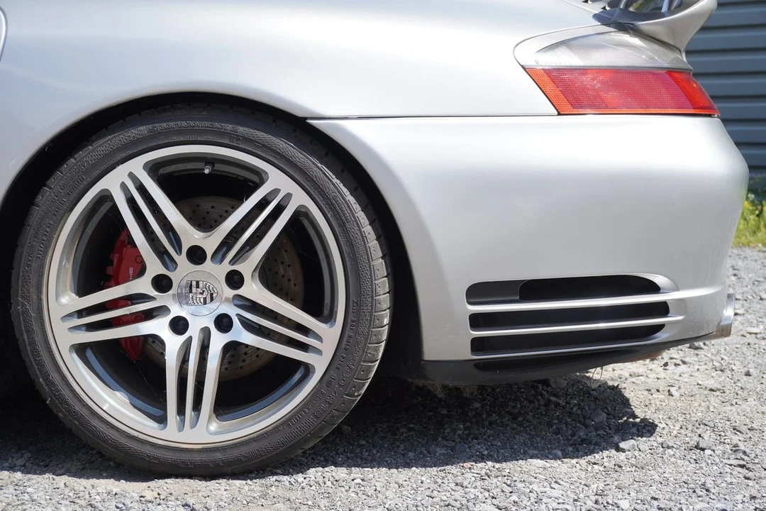 2005 Porsche 996 Turbo - Image 14 of 31