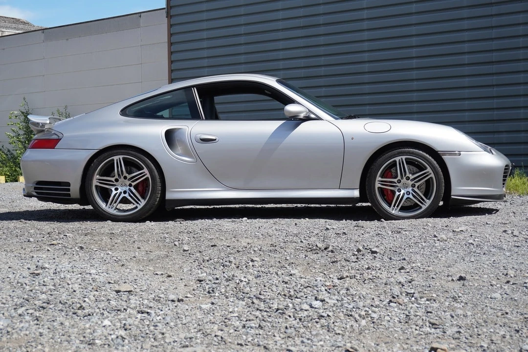 2005 Porsche 996 Turbo - Image 10 of 31