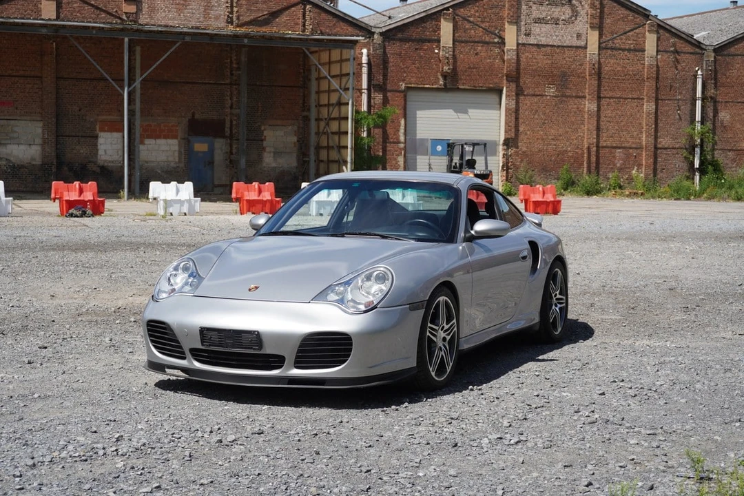 2005 Porsche 996 Turbo - Image 13 of 31