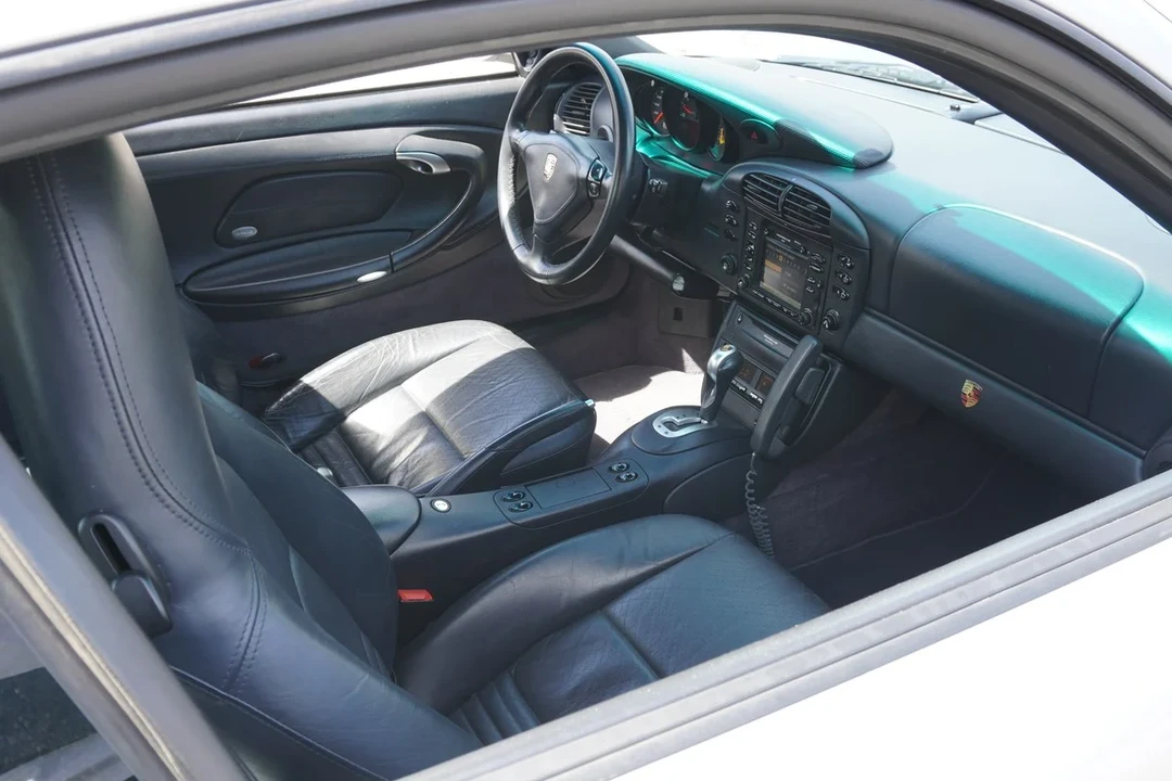 2005 Porsche 996 Turbo - Image 26 of 31