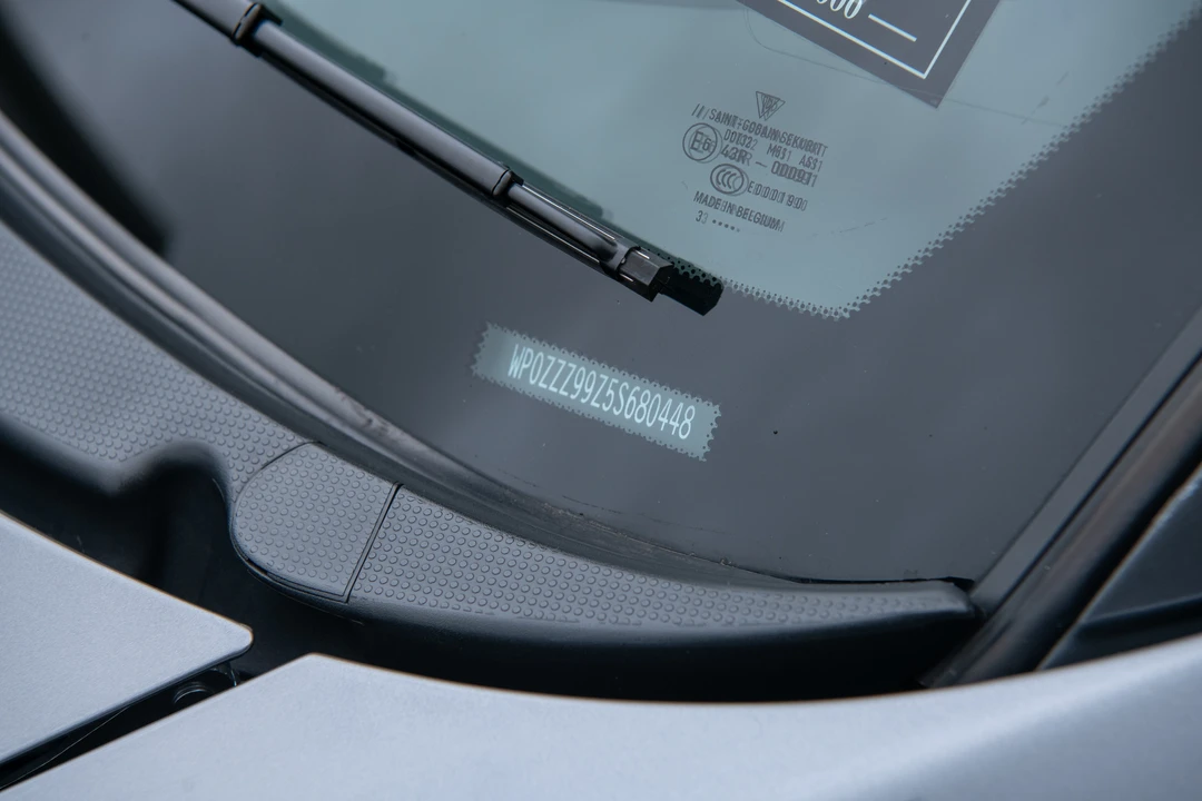 2005 Porsche 996 Turbo - Image 27 of 31