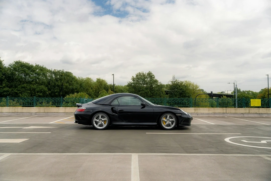 2005 Porsche 996 Turbo - Image 19 of 21