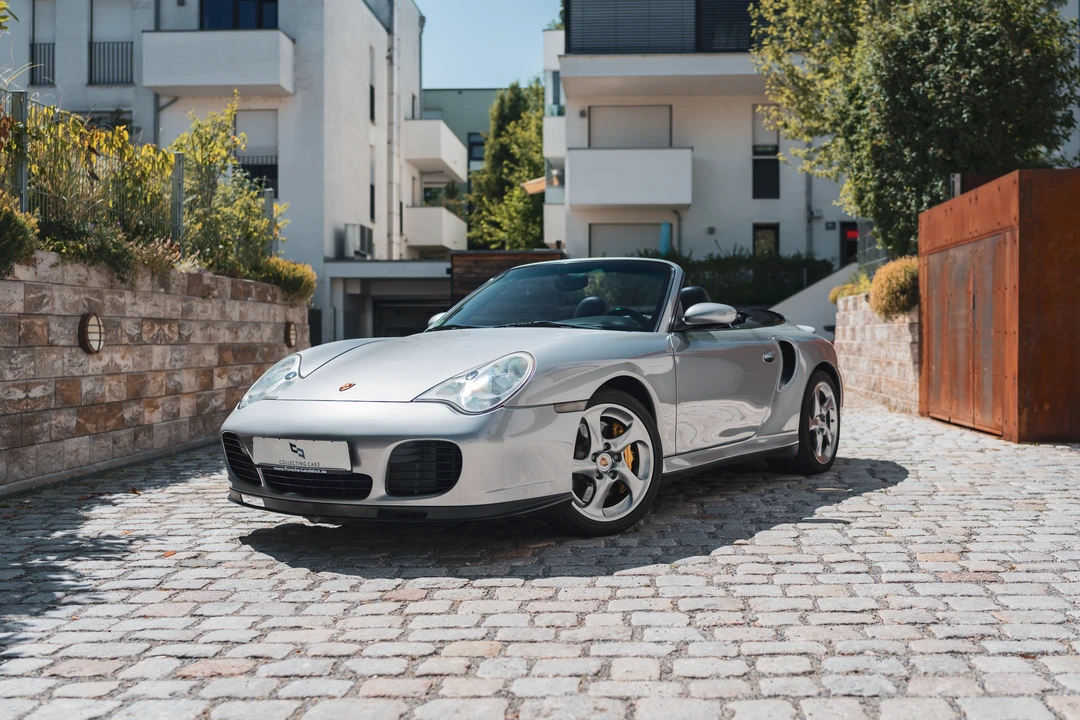 2005 Porsche 996 Turbo - Image 28 of 31