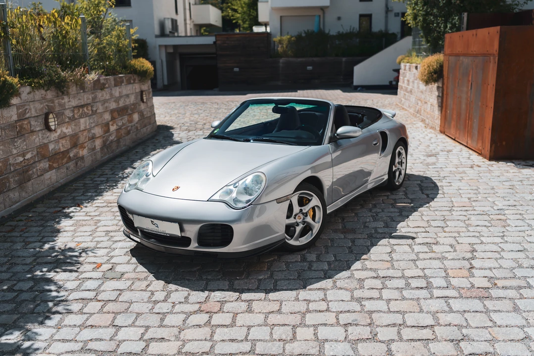 2005 Porsche 996 Turbo - Image 29 of 31