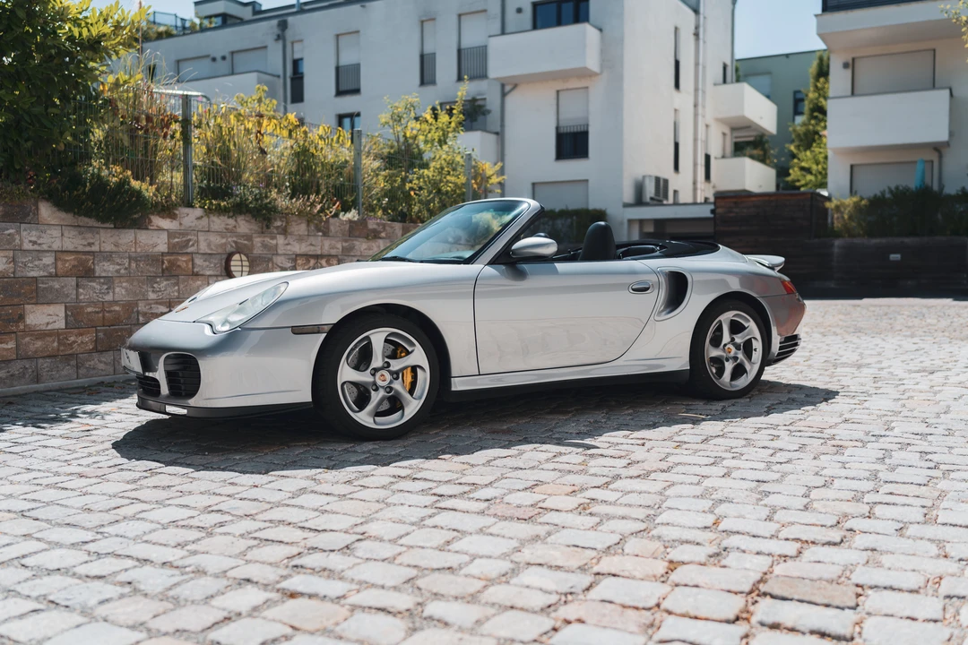 2005 Porsche 996 Turbo - Image 30 of 31