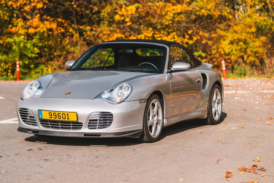 2005 Porsche 996 Turbo - Image 9 of 31