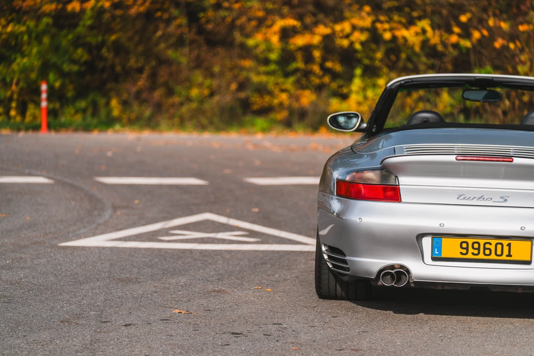 2005 Porsche 996 Turbo - Image 18 of 31