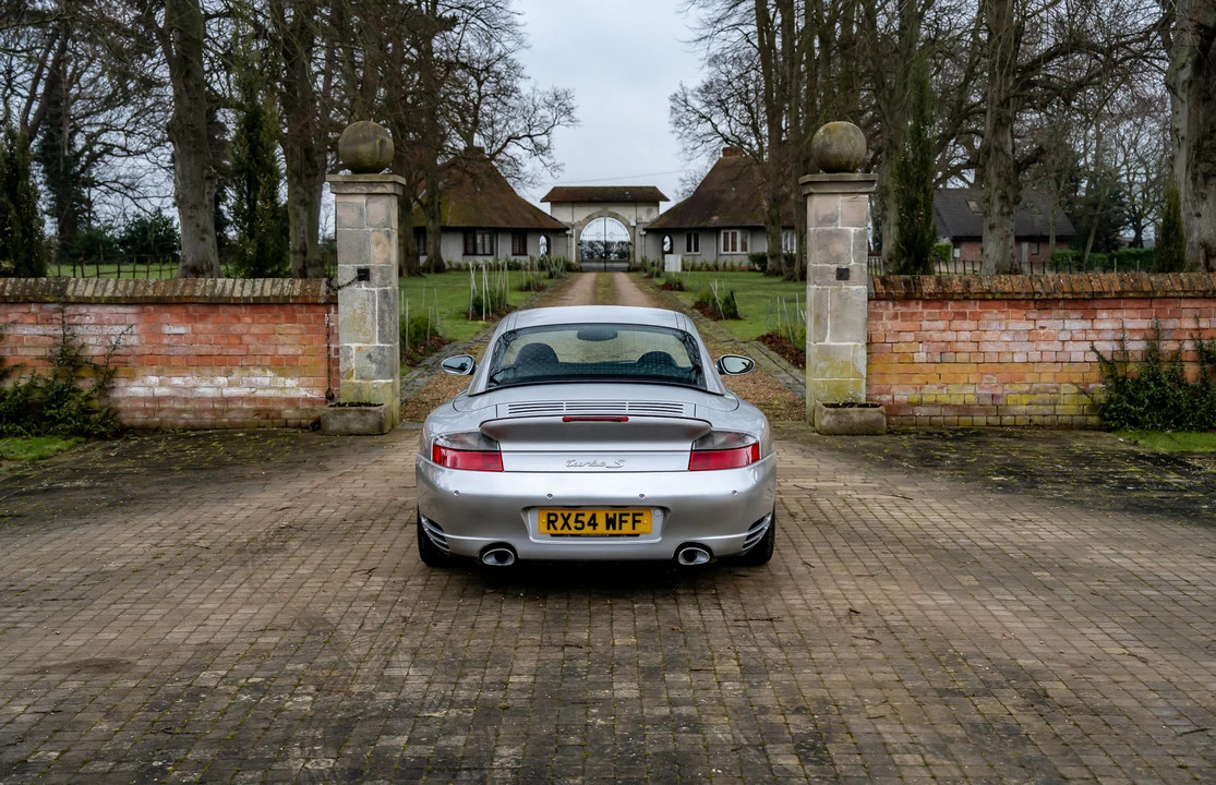 2004 Porsche 996 Turbo - Image 16 of 31