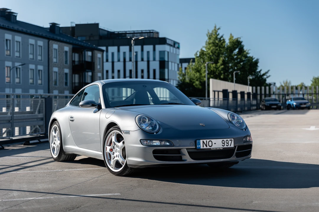 2005 Porsche 997 Carrera S - Image 8 of 31