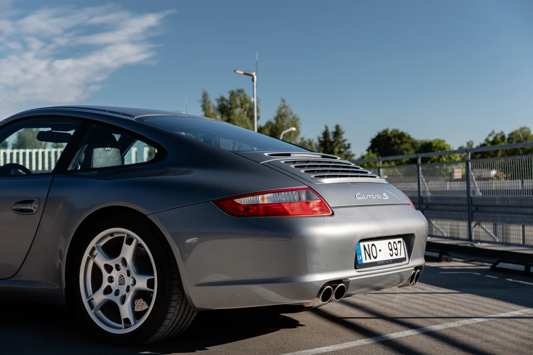 2005 Porsche 997 Carrera S - Image 28 of 31