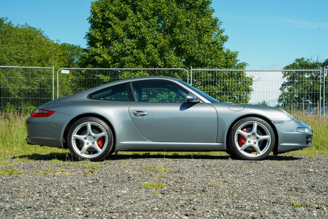 2005 Porsche 997 Carrera S - Image 8 of 31