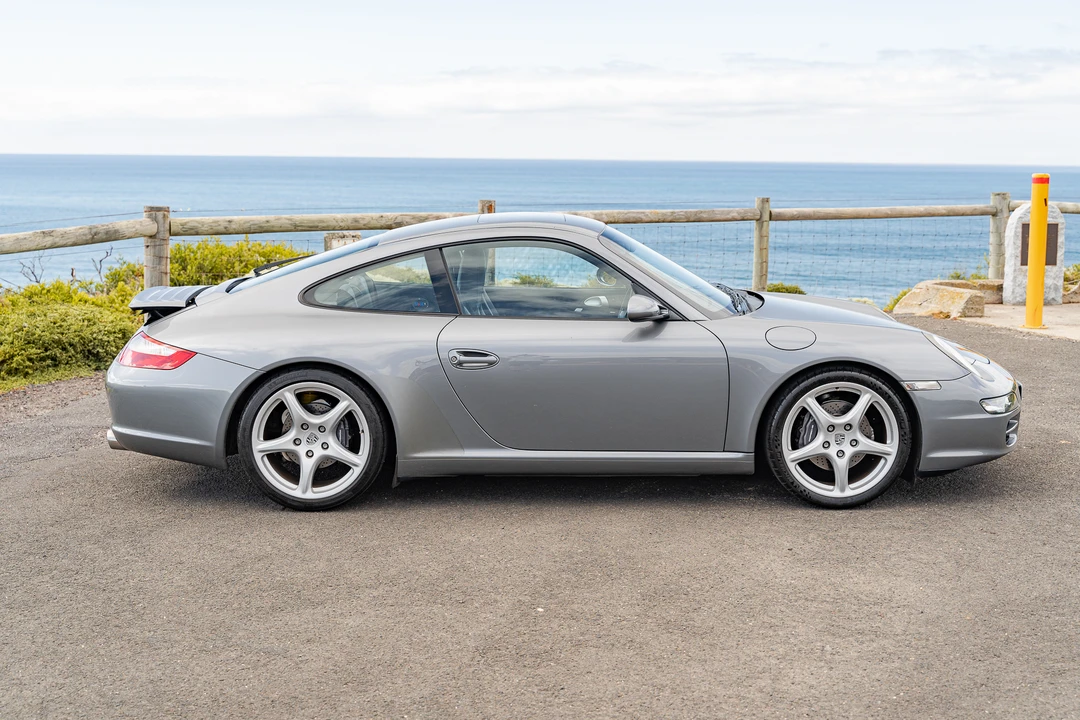 2005 Porsche 997 Carrera - Image 9 of 31