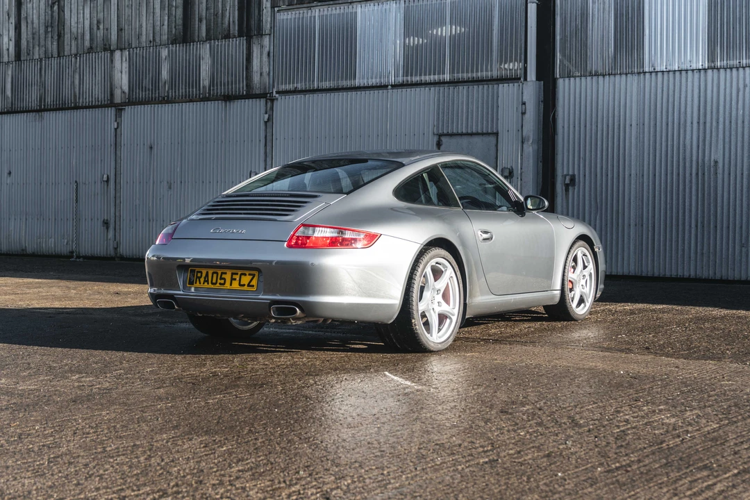 2005 Porsche 997 Carrera - Image 22 of 31