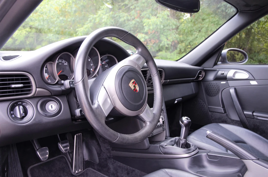 2005 Porsche 997 Carrera - Image 19 of 28