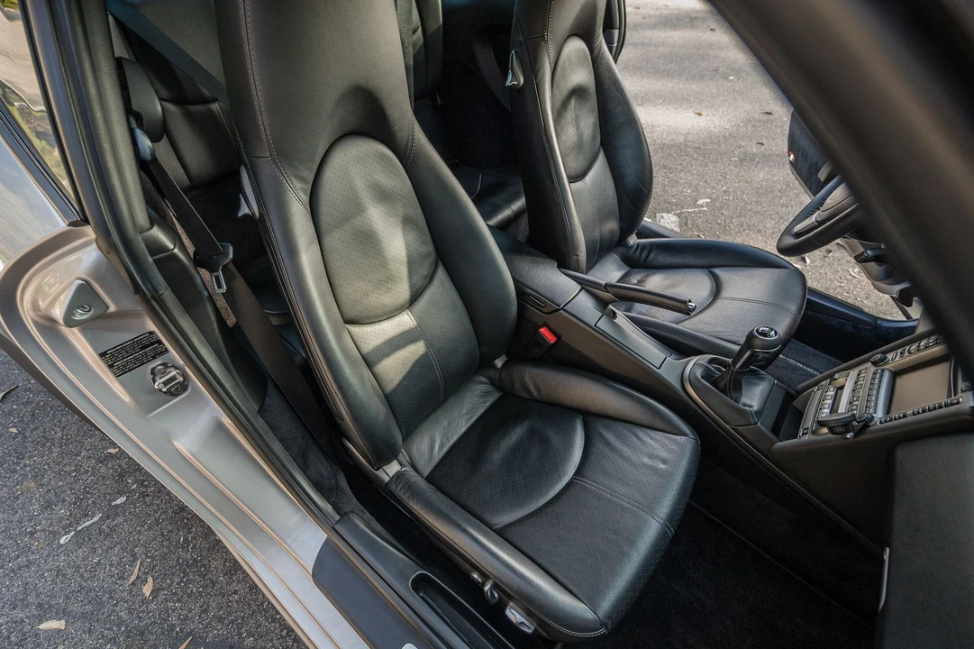 2005 Porsche 997 Carrera - Image 11 of 31