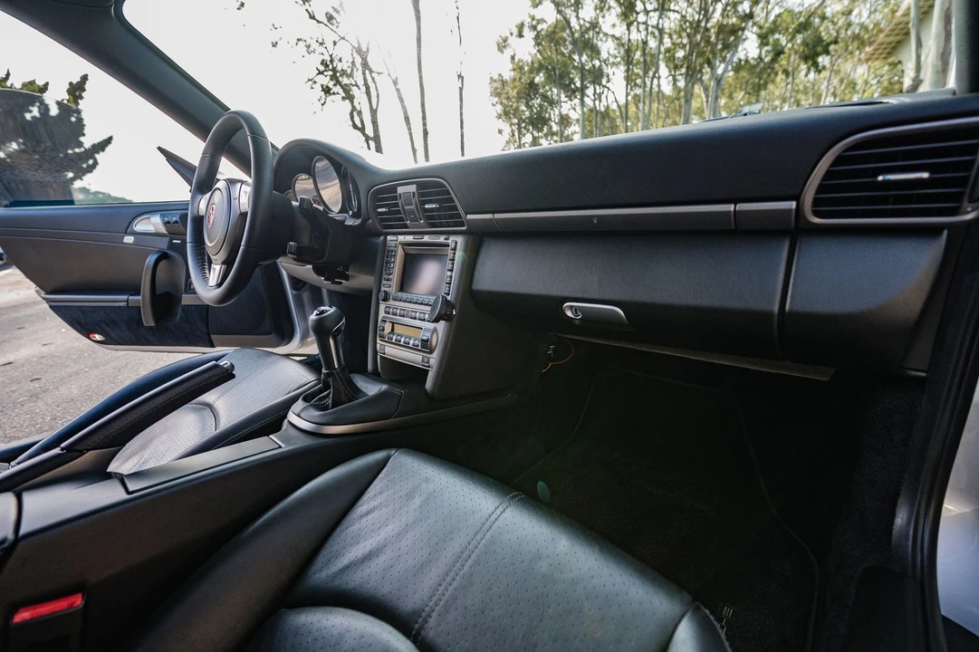 2005 Porsche 997 Carrera - Image 14 of 31