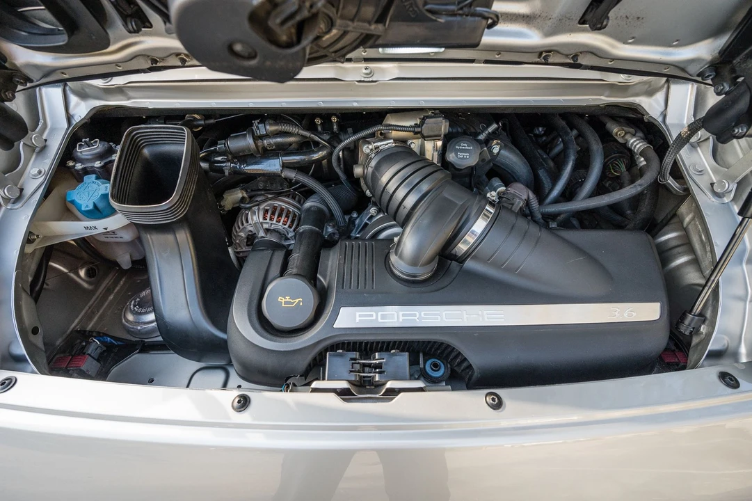 2005 Porsche 997 Carrera - Image 15 of 31