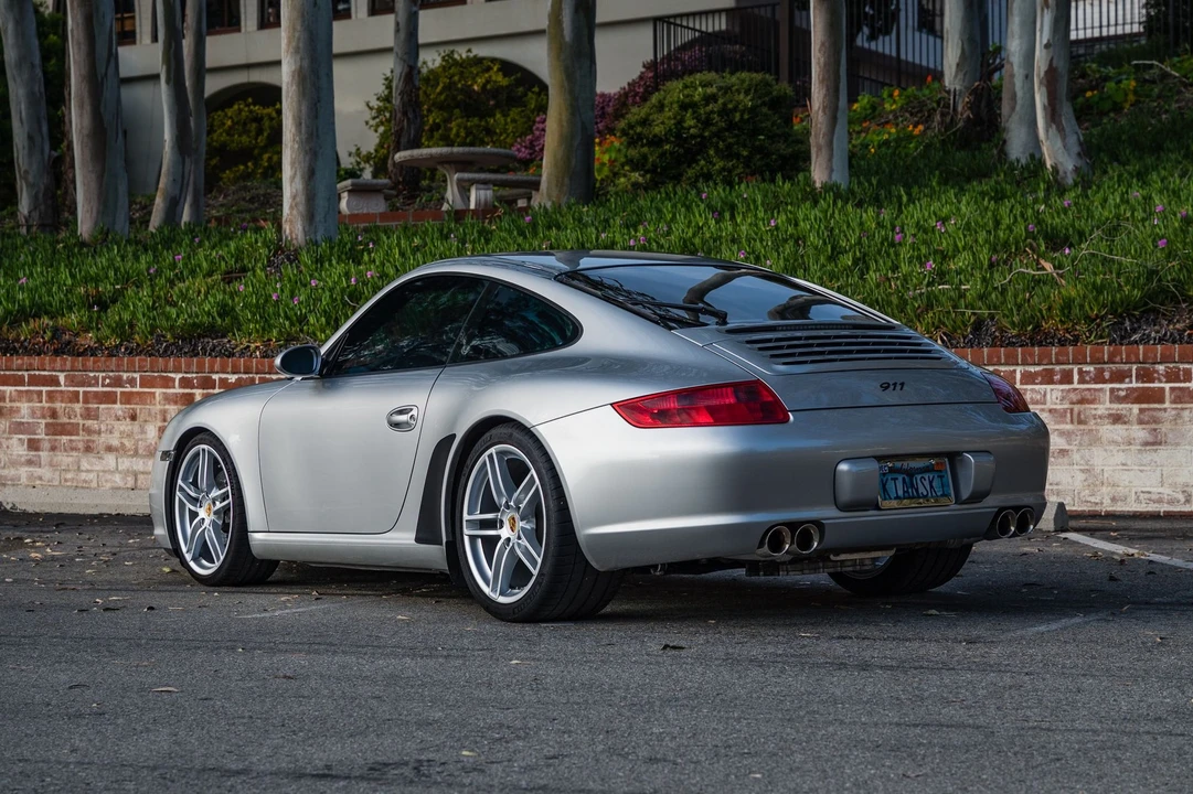 2005 Porsche 997 Carrera - Image 28 of 31