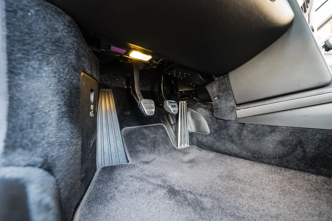 2005 Porsche 997 Carrera - Image 3 of 31
