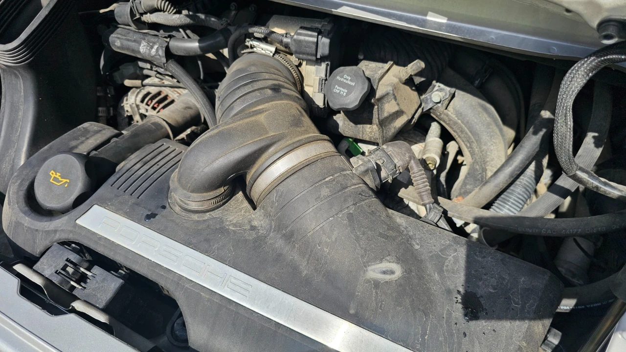 2005 Porsche 997 Carrera - Image 13 of 17