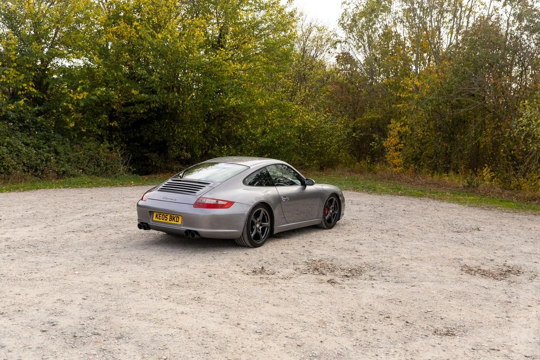 2005 Porsche 996 Carrera - Image 10 of 30