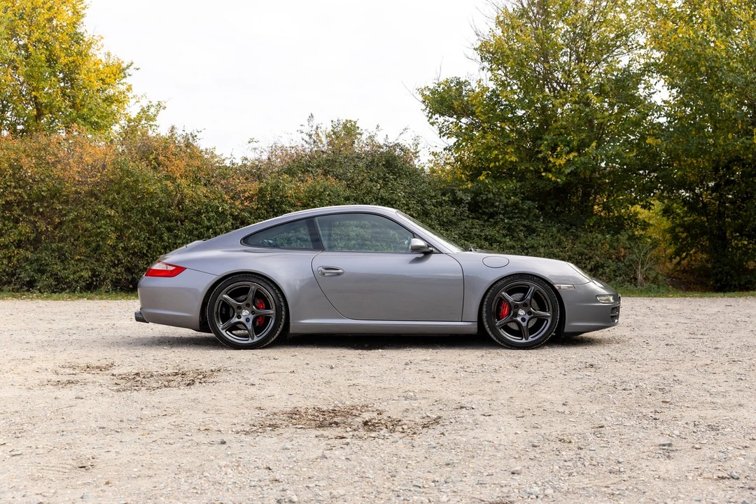 2005 Porsche 996 Carrera - Image 13 of 30