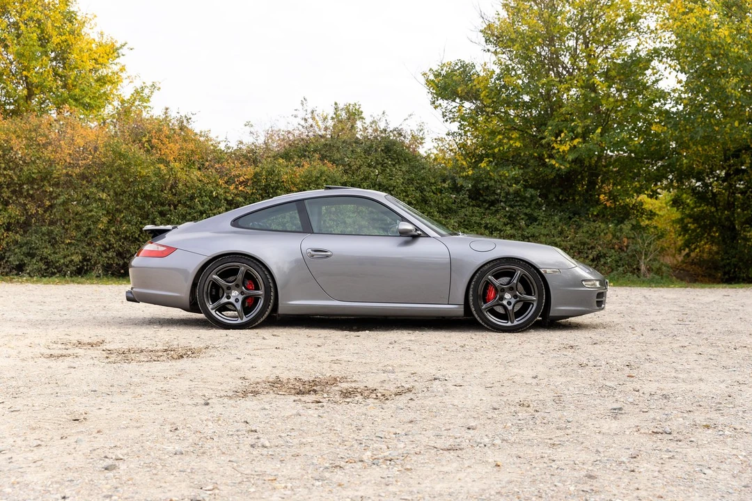 2005 Porsche 996 Carrera - Image 28 of 30
