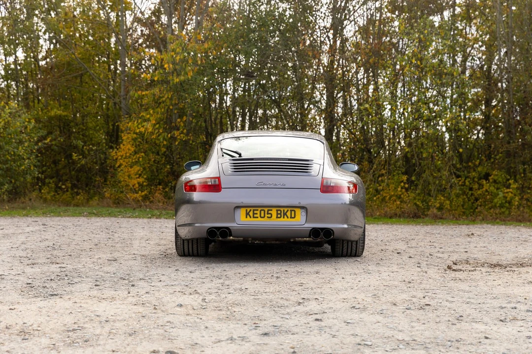 2005 Porsche 996 Carrera - Image 15 of 30